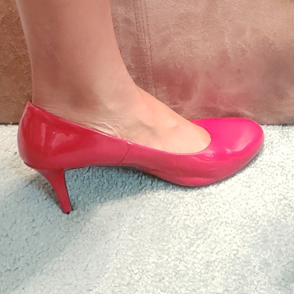 *BOGO 50% same category item - Red Round Toe Heels
